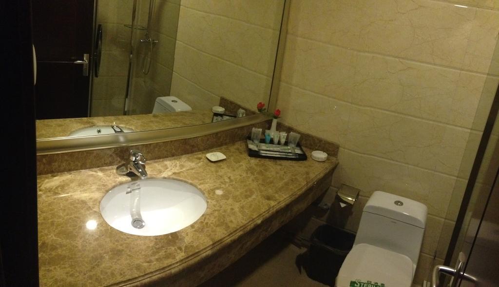 Gan Jin Hotel Tiencin Zewnętrze zdjęcie